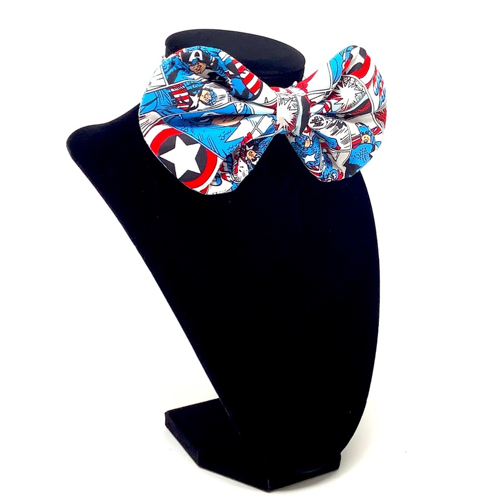 Captain America Handcrafted Bow Tie - 01 - Comic Book Collection